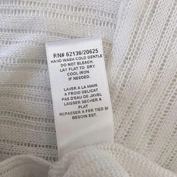 GUESS Los Angelos/ White sheer knit tee-shirt/ Short sleeve/ Size US  XS - Picture 7 of 9